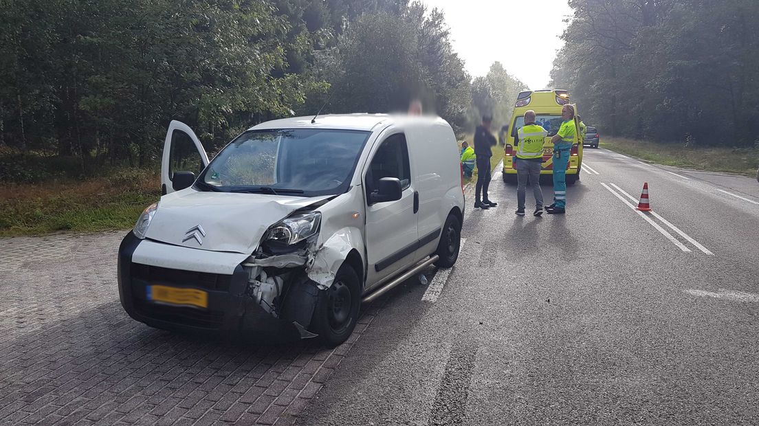 Ongeluk in Dwingeloo (Rechten: Persbureau Meter)