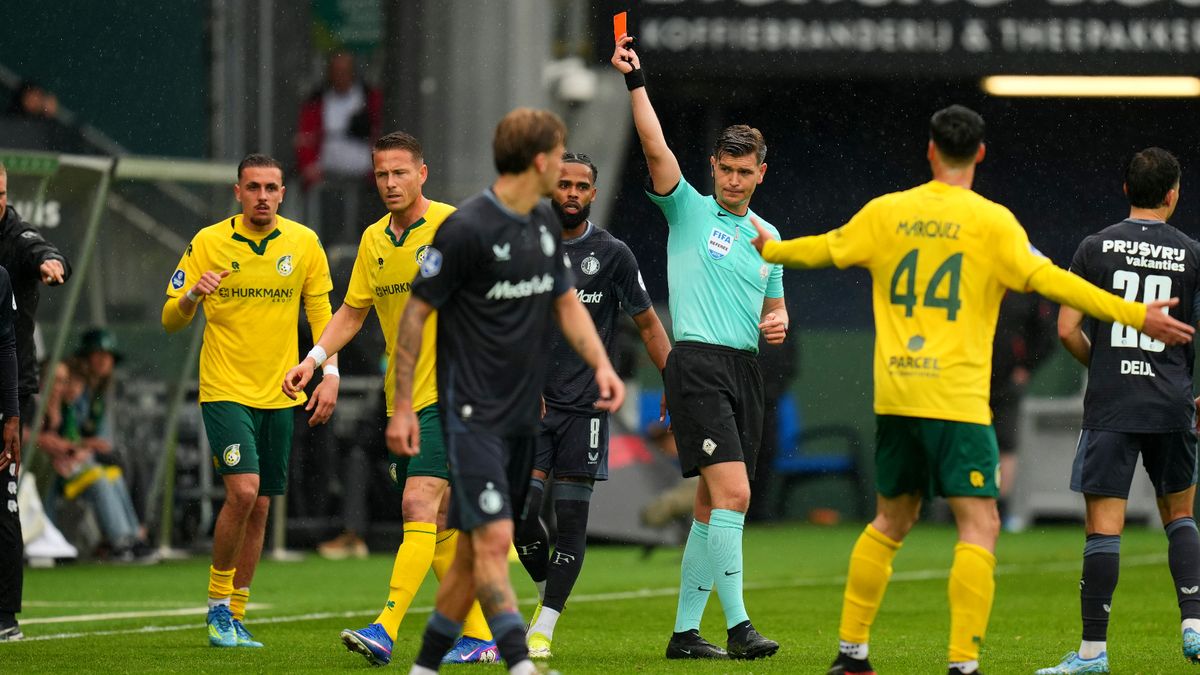 LIVE: Feyenoord begint aan cruciale tweede helft tegen Fortuna Sittard (0-0)