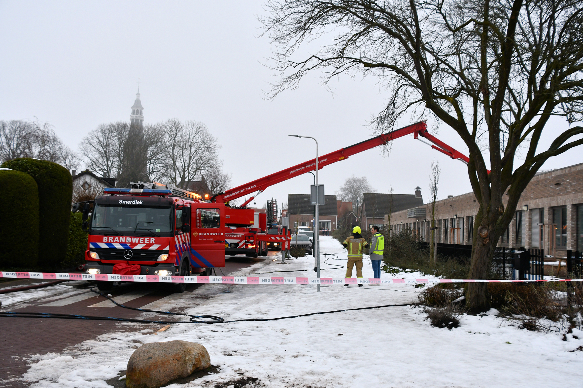 Basisschool Sint-Maartensdijk dag na brand nog dicht