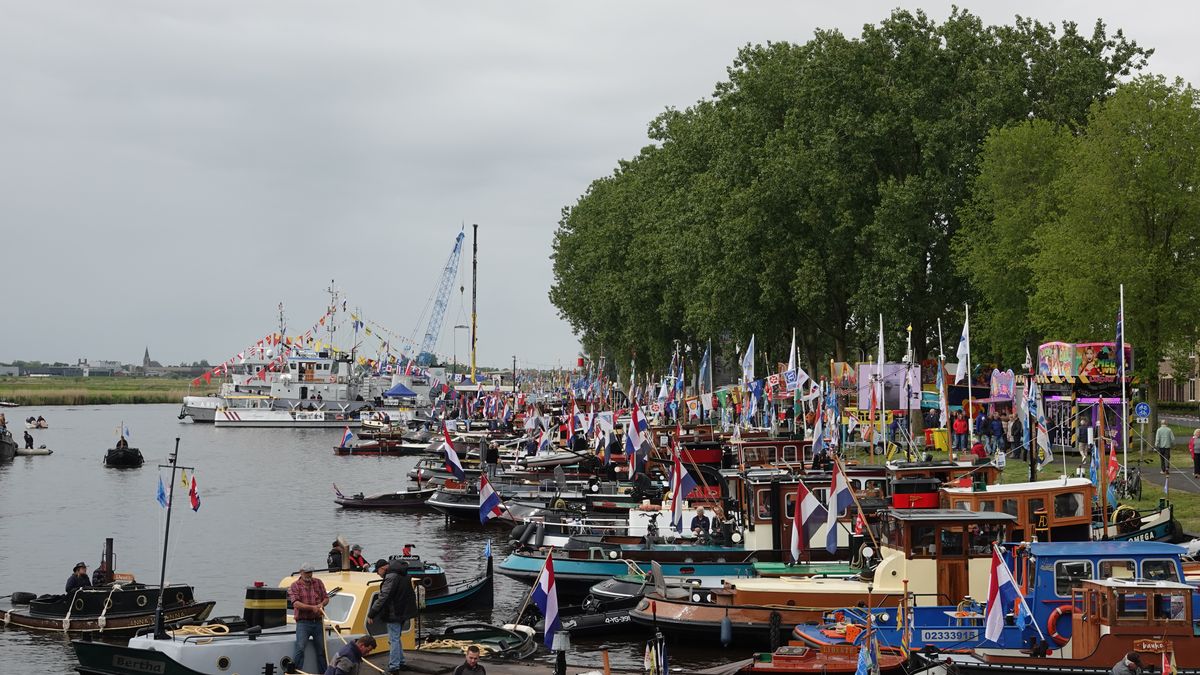 Sleepbootdagen van start mét open sluisdeuren: 'Hoogtepunt van het jaar'