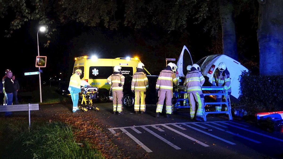 Ongeluk in Bruchterveld: gewonde uit auto bevrijd