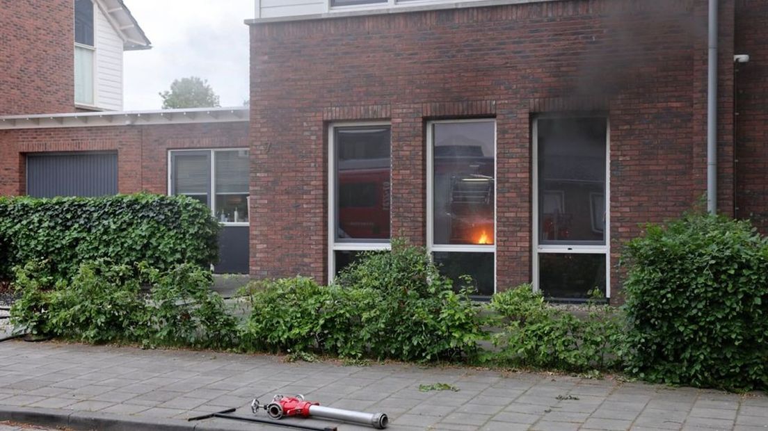Sander (13) haalt bewoner uit brandend huis in Ede