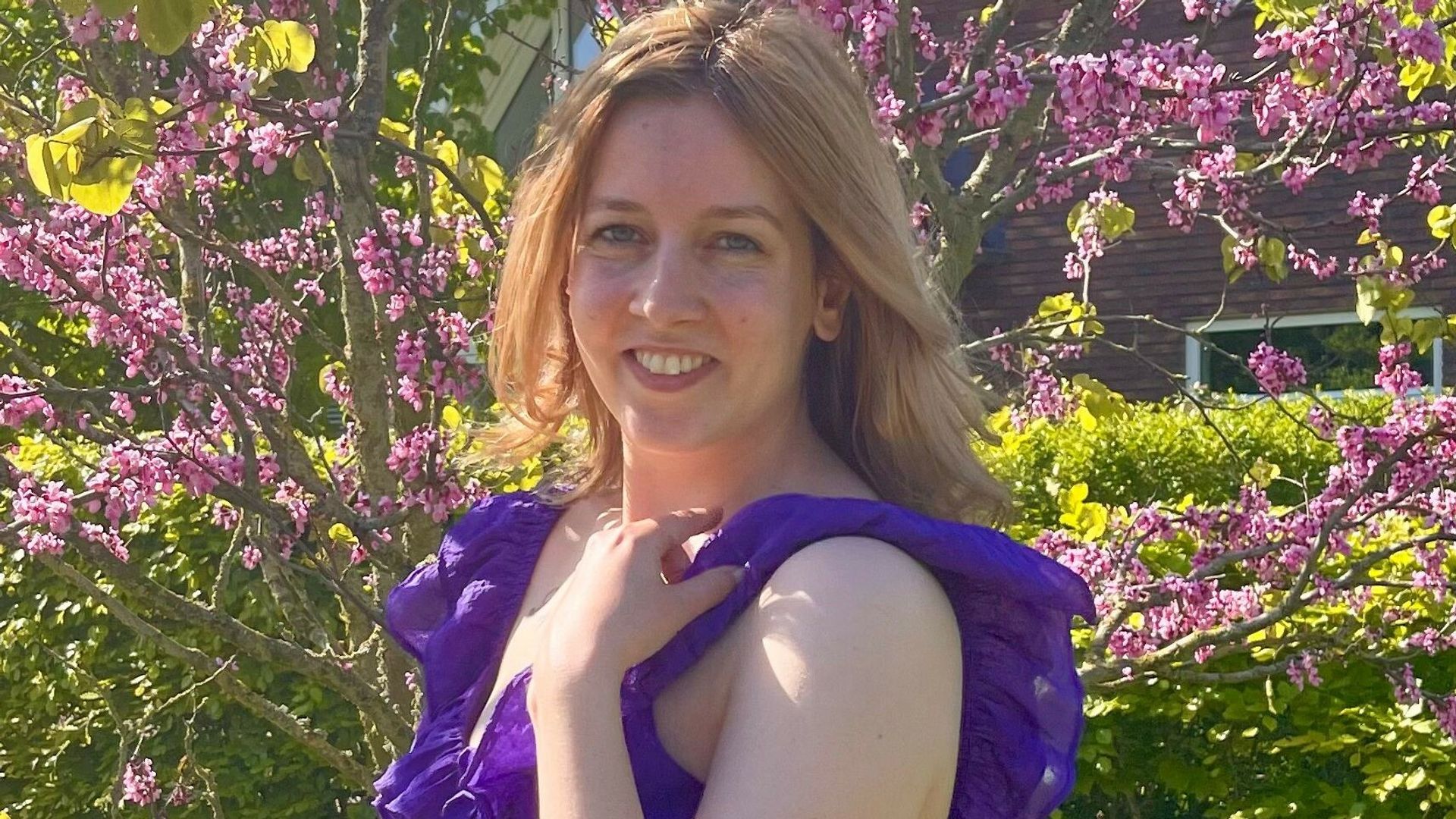 Lisa (25) hopet mei nije behanneling wer mei te dwaan: "Altijd moe in mijn hoofd"