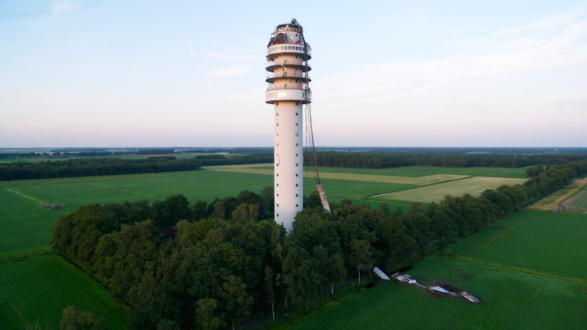 Drenthe mist ijkpunt door instorten zendmast Hoogersmilde