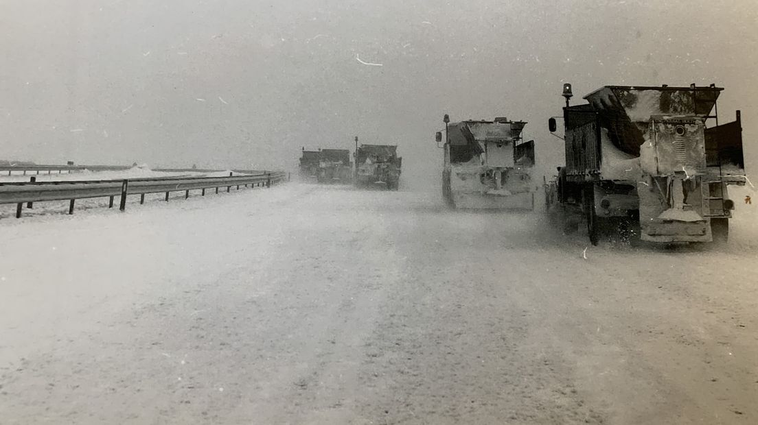 Wegen waren onbegaanbaar op 14 februari 1979 (Rechten: T. Schiphof)