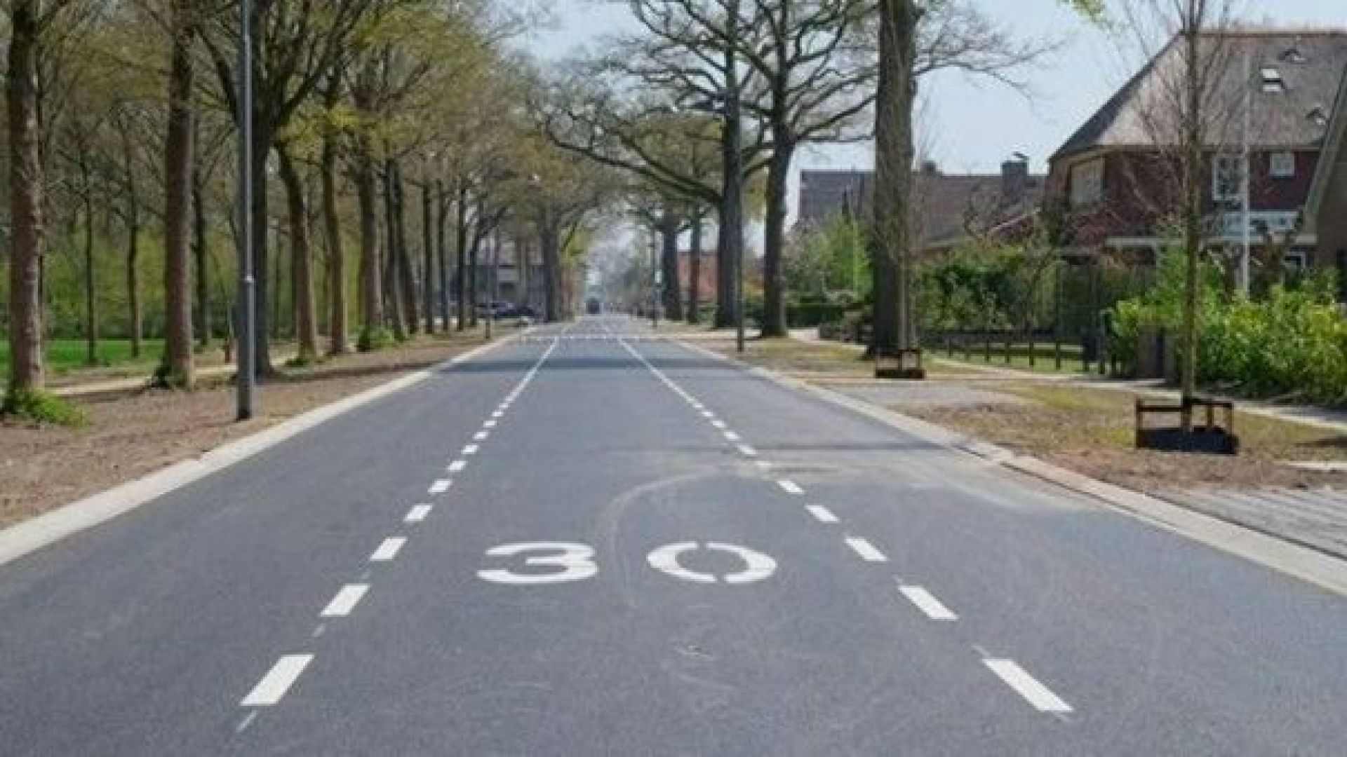 Gemeente evalueert snelheidsverlaging Groenloseweg.