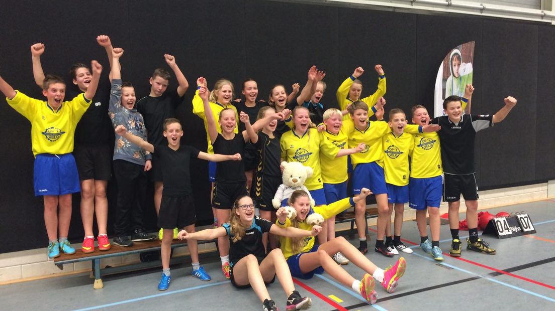 De finalisten van het trefbaltoernooi (Rechten: RTV Drenthe / Ineke Kemper)