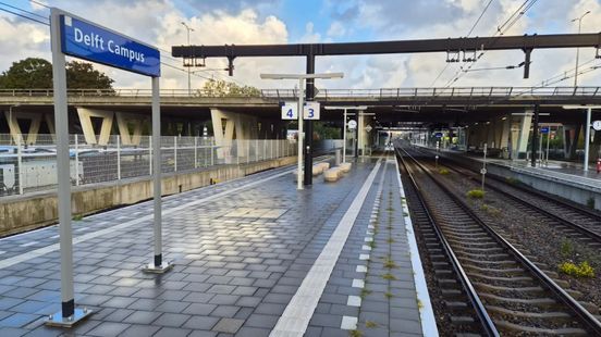 Tot zondagavond geen treinen tussen Delft en Rotterdam, tientallen kabels opzettelijk beschadigd Home