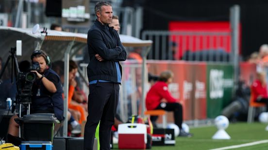 Van Persie zelfkritisch over persconferentie na NAC-Feyenoord, maar wil vooral vooruitkijken