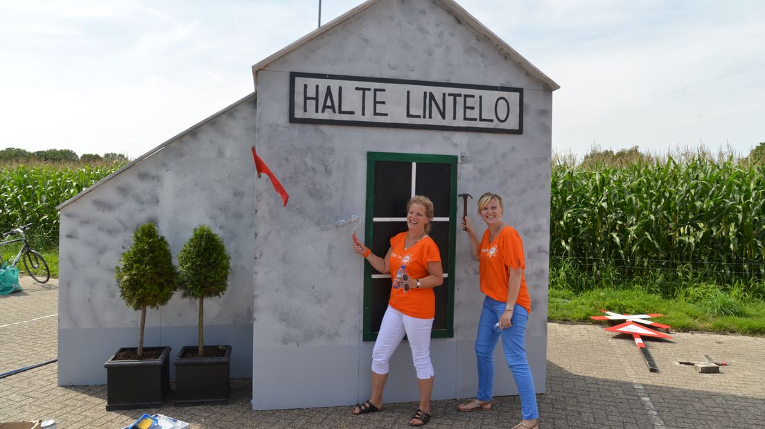 Met een kern van slechts 150 inwoners kun je Lintelo niet bepaald het grootste dorp van Gelderland noemen, maar gelukkig is dat geen vereiste in de strijd om mooiste plaats van de provincie. In dit liveblog volg je vandaag alle ontwikkelingen in Lintelo op de voet.
