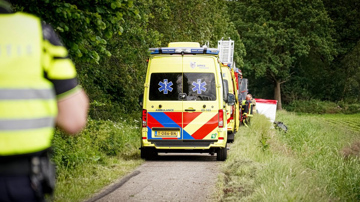 Bestuurder scootmobiel gewond na val in sloot bij Smilde