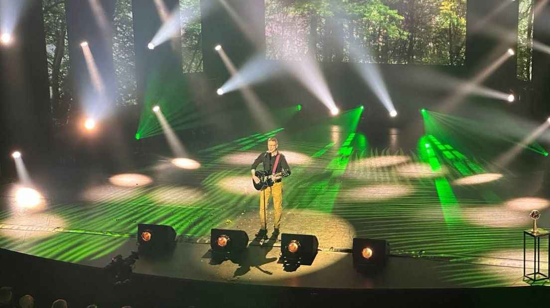 AleXingt! tijdens zijn optreden namens Gelderland