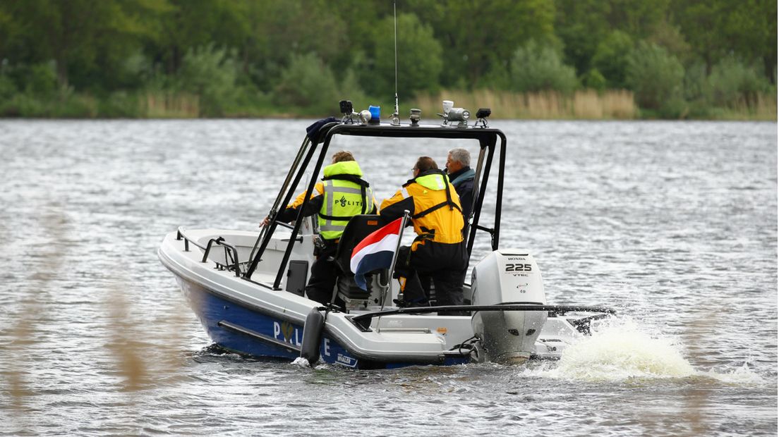 Stock-politie-water-boot-politieboot