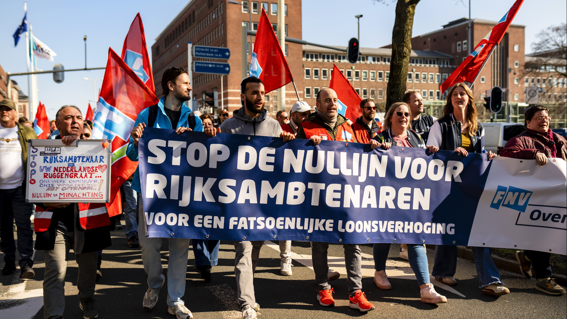 Rijksambtenaren staken opnieuw, nu ook in Utrecht