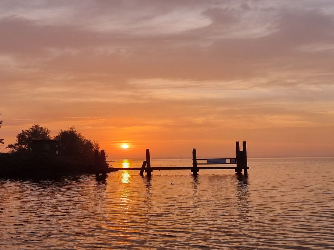 Al de hele week zijn er prachtige zonsopkomsten.