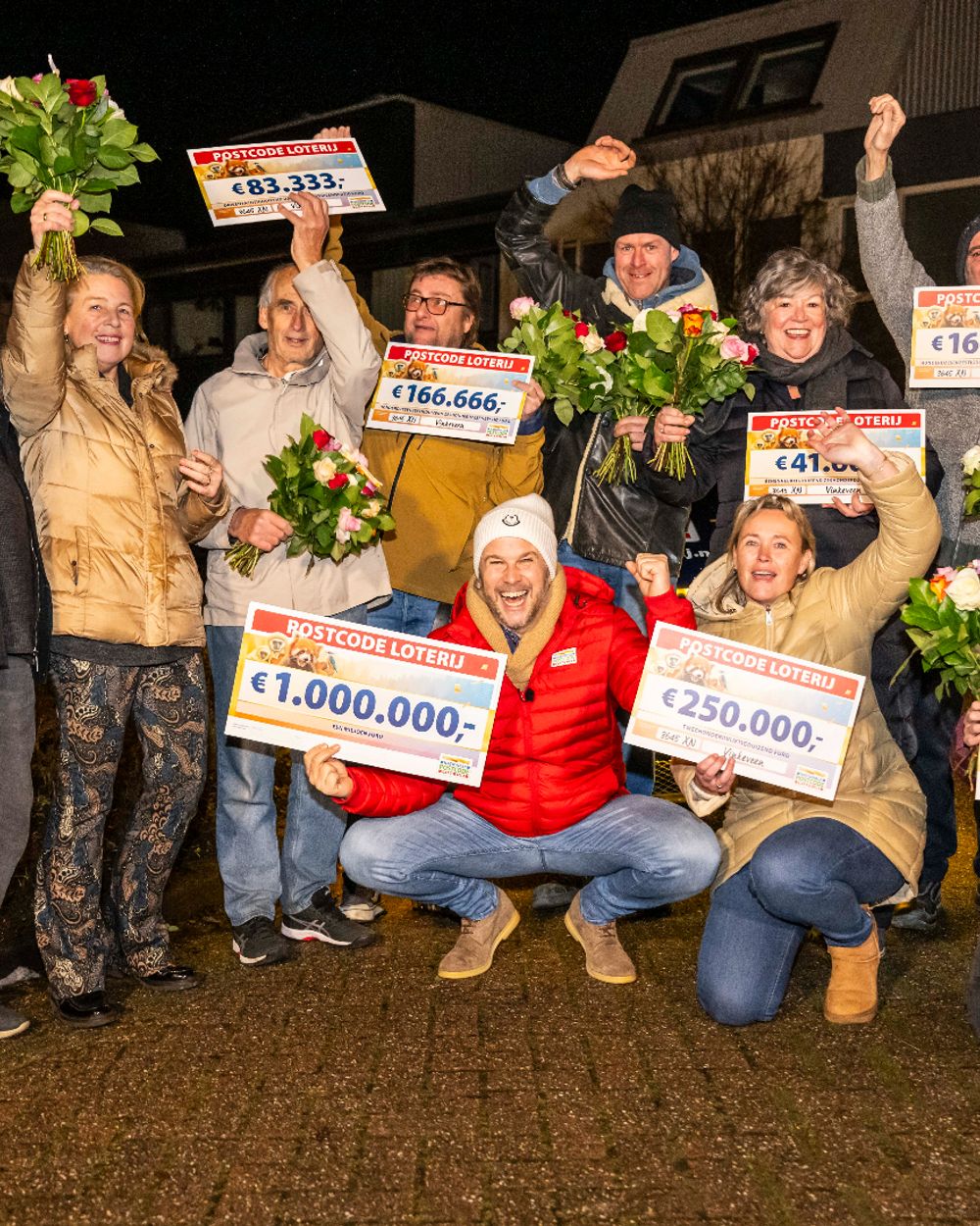 Inwoners Vinkeveen verdelen 1 miljoen euro van Postcode Loterij - RTV ...