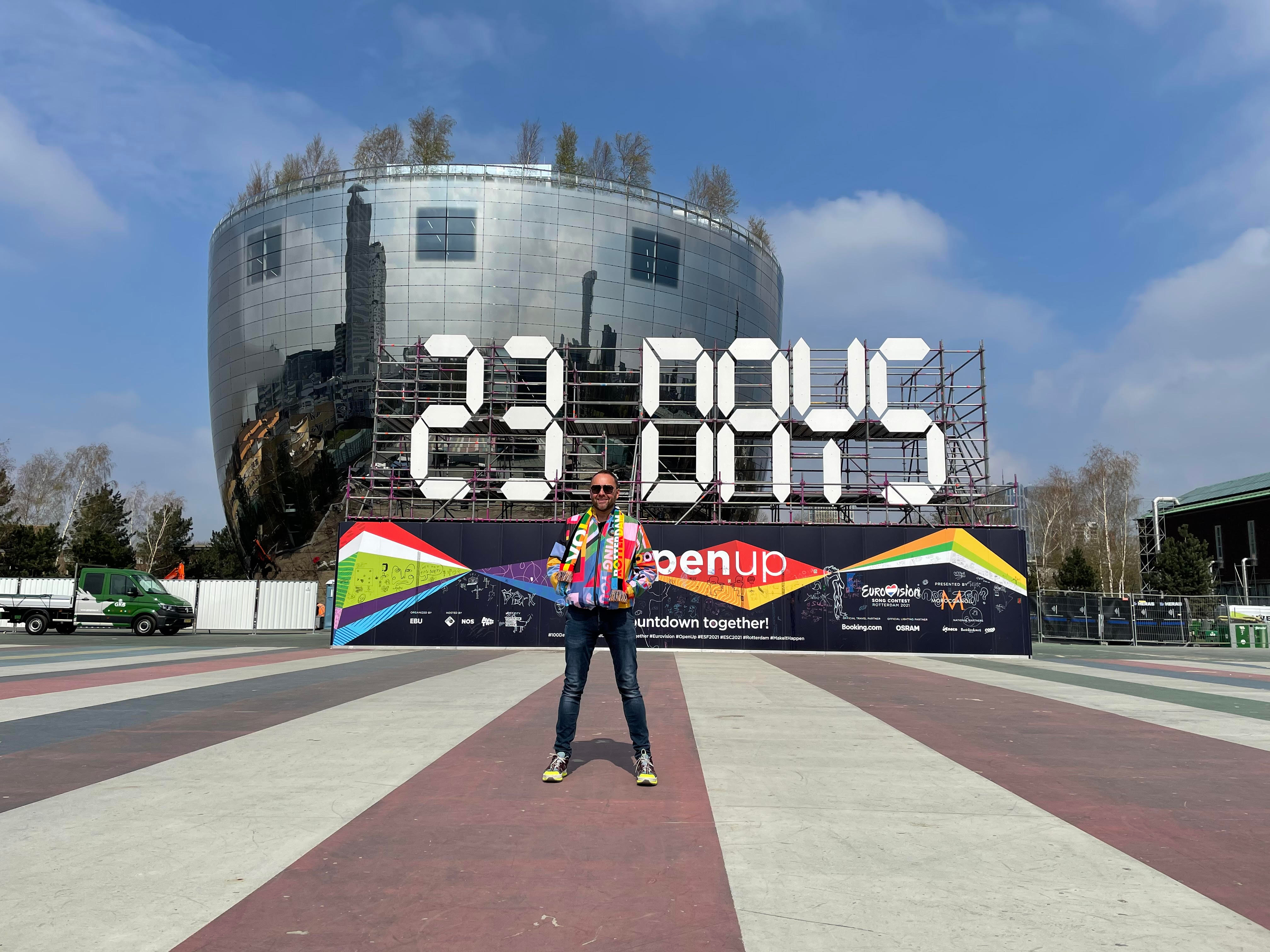 Tebbie Ries met z'n Songfestival