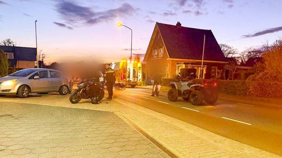 Foto: Motorrijder zwaargewond na botsing met auto