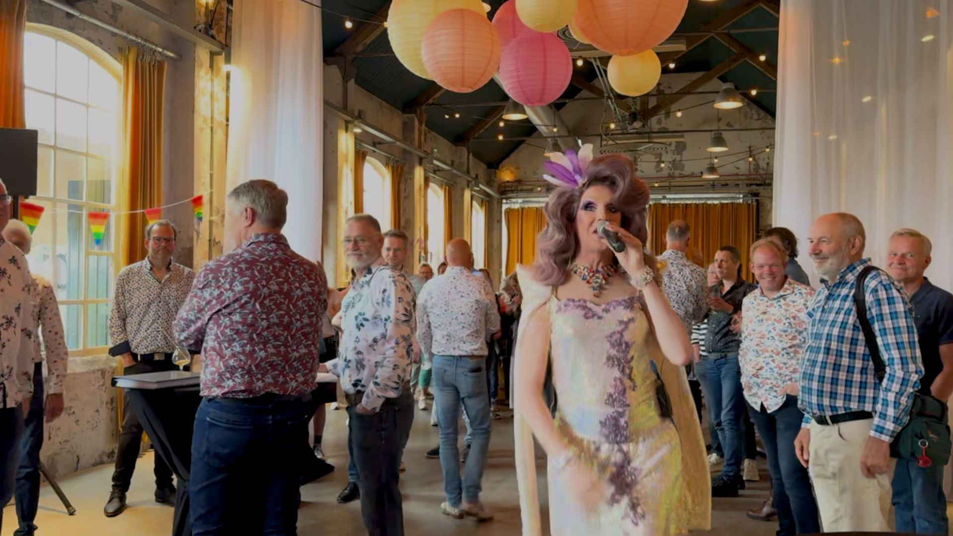 Geen uitbundige feesten op boten, maar een ingetogen Pride in de Achterhoek