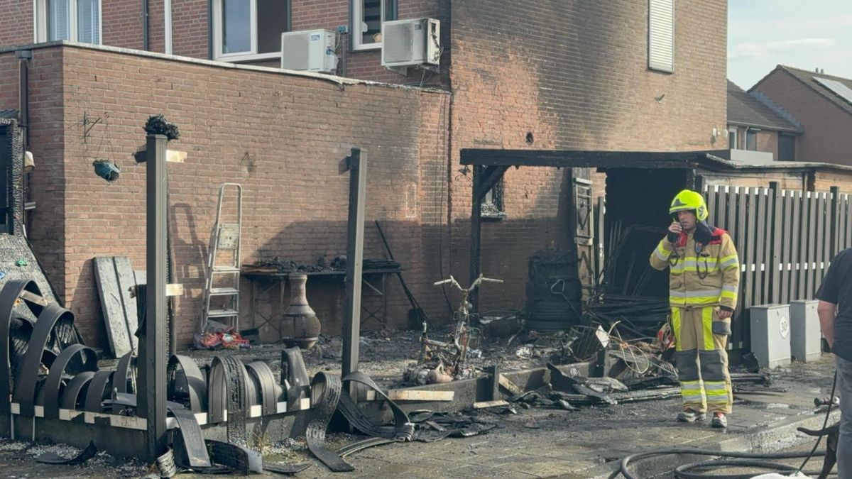 Schutting en carport uitgebrand in Eijsden