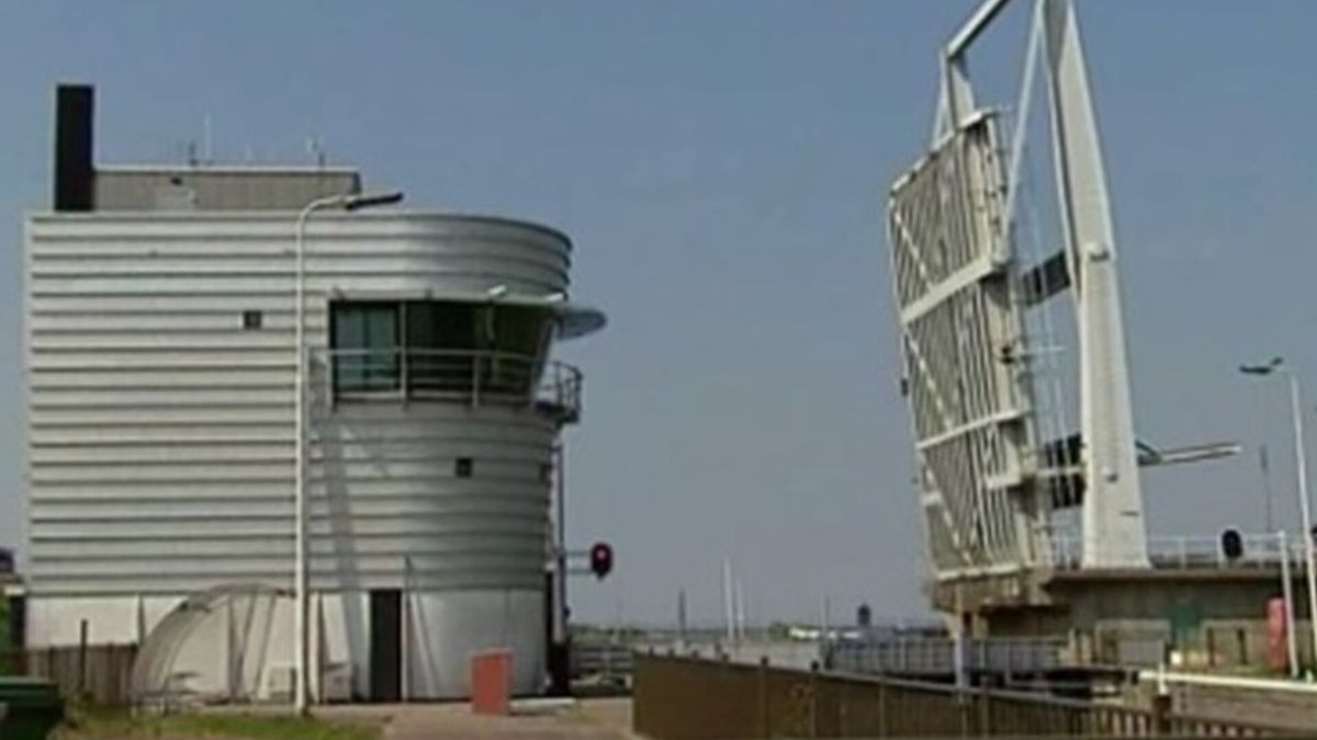 Kamervragen over kapotte brug bij Bruinisse