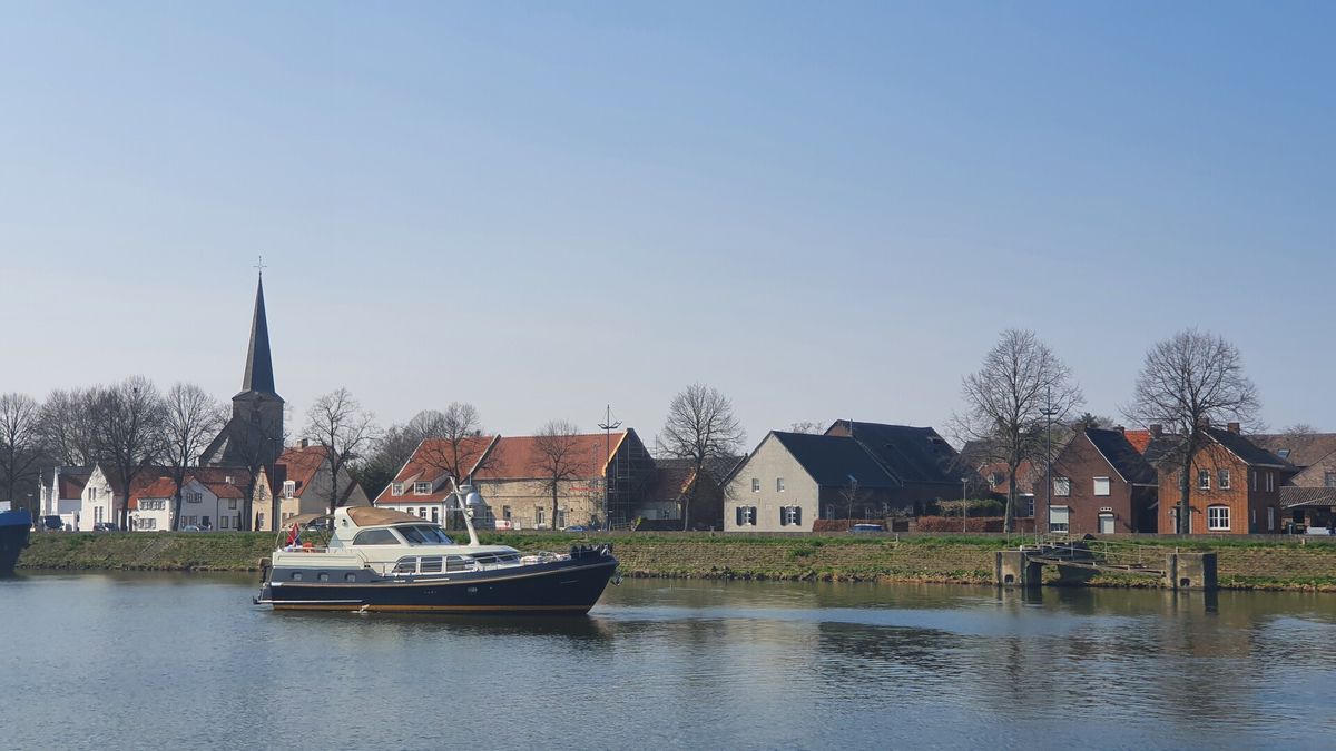 Ken je Wessem dan snap je dat een muur langs de Maas niet kan