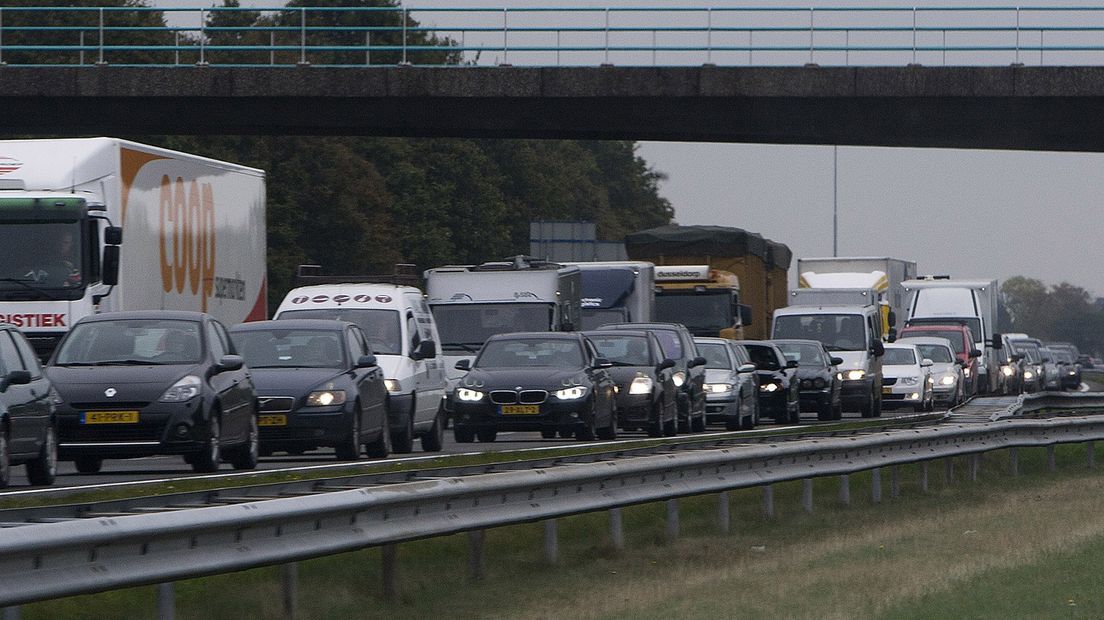 In de ochtendspits zijn files steeds vaker aan de orde van de dag.