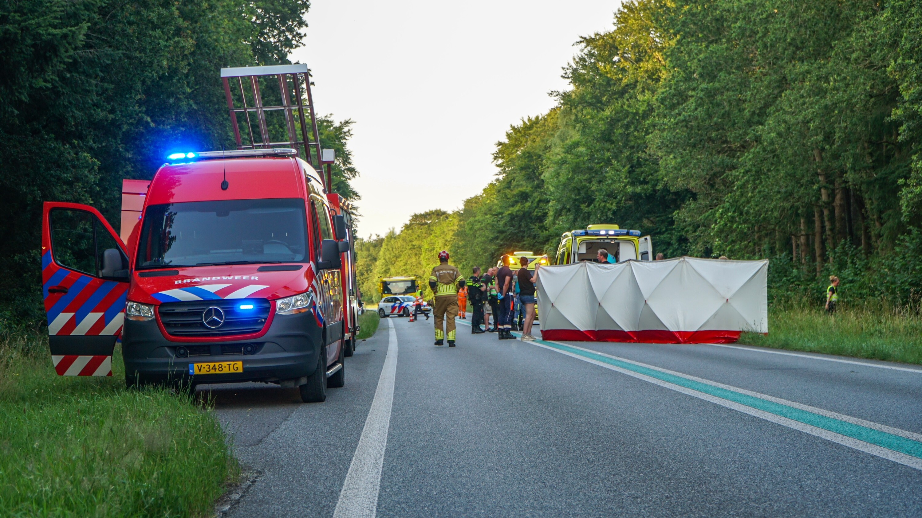 Drie gewonden bij eenzijdig ongeluk bij Harich