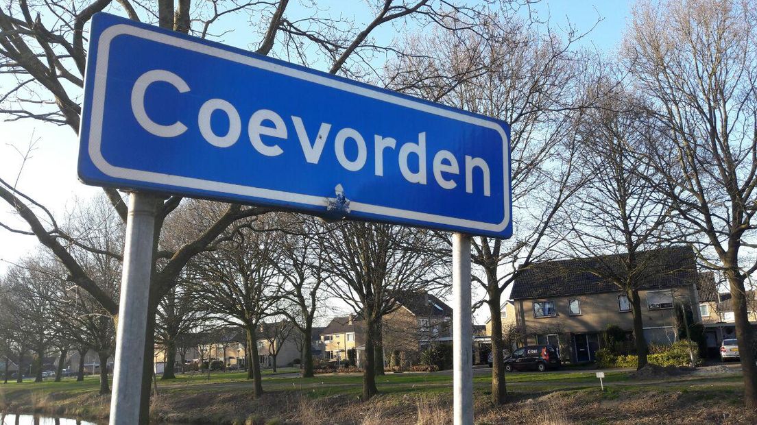 Er wordt aan de weg gewerkt in de gemeente Coevorden (Rechten: RTV Drenthe/Erwin Kikkers)