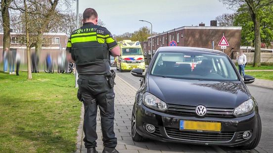Fietser gewond na botsing met automobilist. Fietser gewond na botsing met automobilist.