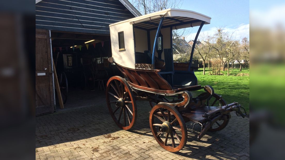 Jan knapte een boerenwagen op uit 1750: 'Ik durf te zeggen dat het de oudste, nog rijbare, wagen is in Nederland'