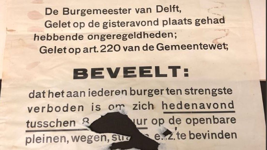 De oorlogspamfletten lagen in de kelder van het politiebureau 