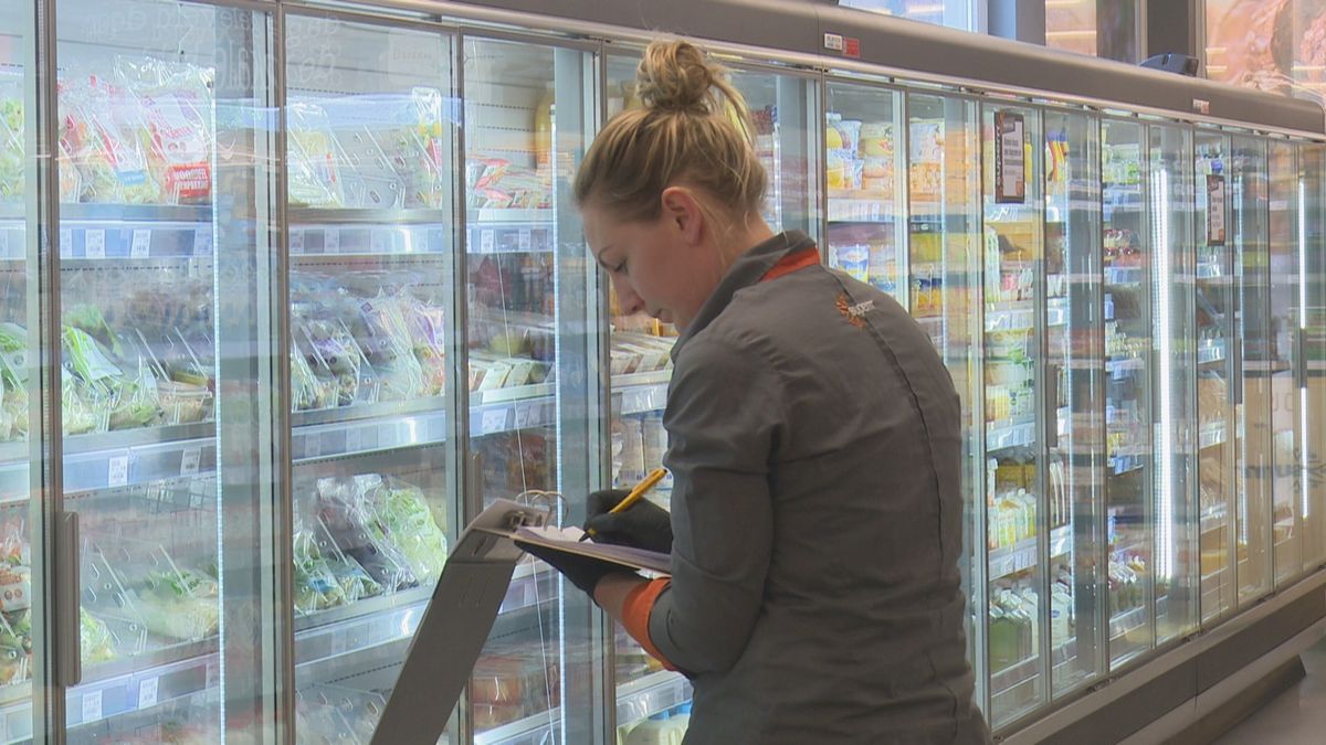 Dankzij vrijwilligers kan Kuinre gewoon boodschappen blijven doen in het dorp