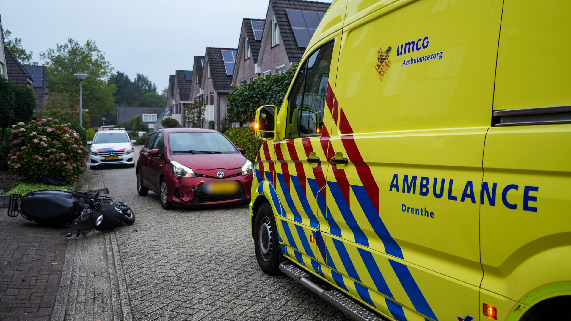 Scooterrijder Raakt Gewond Bij Botsing Met Auto In Emmen - RTV Drenthe