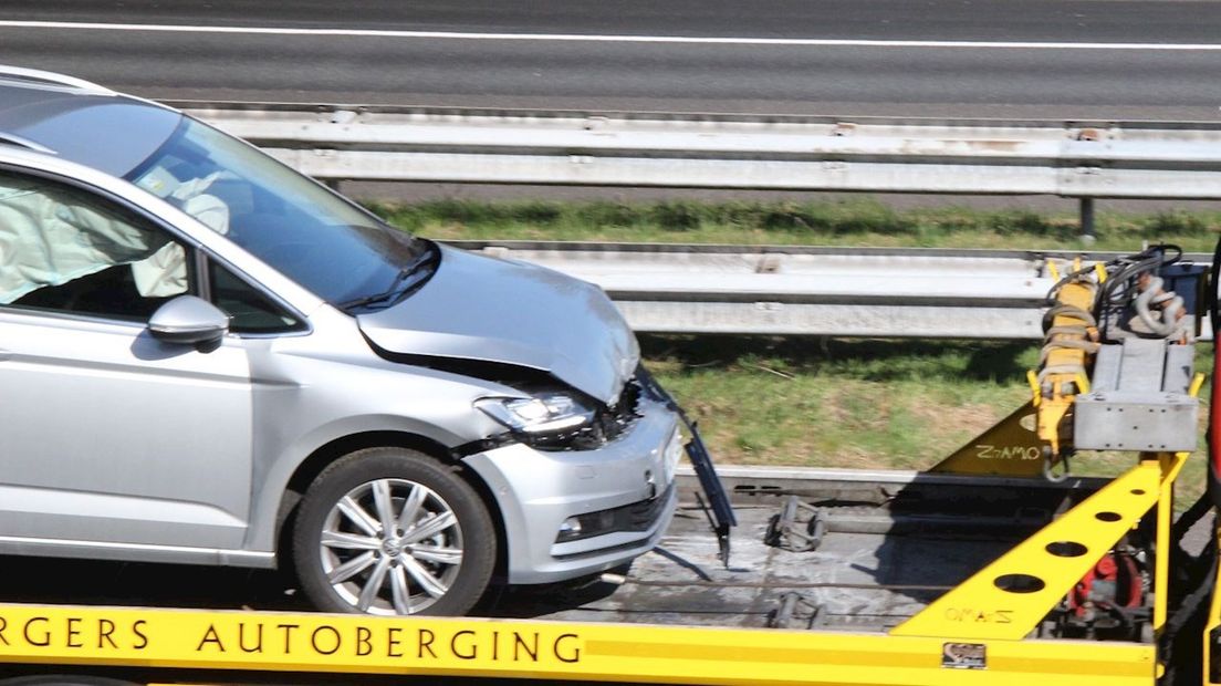 Drie auto's raakten fors beschadigd op de A1