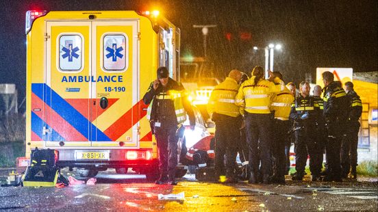 63-jarige man in ziekenhuis overleden na ongeluk veerpont, vrouw en tiener nog in ziekenhuis