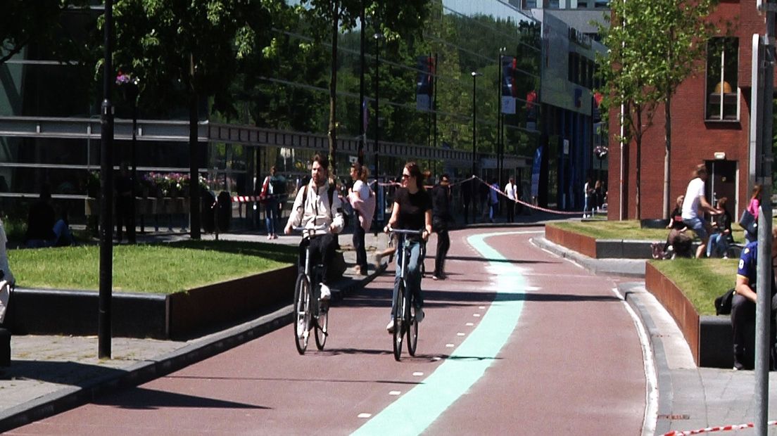 Fietsers op De Uithof.