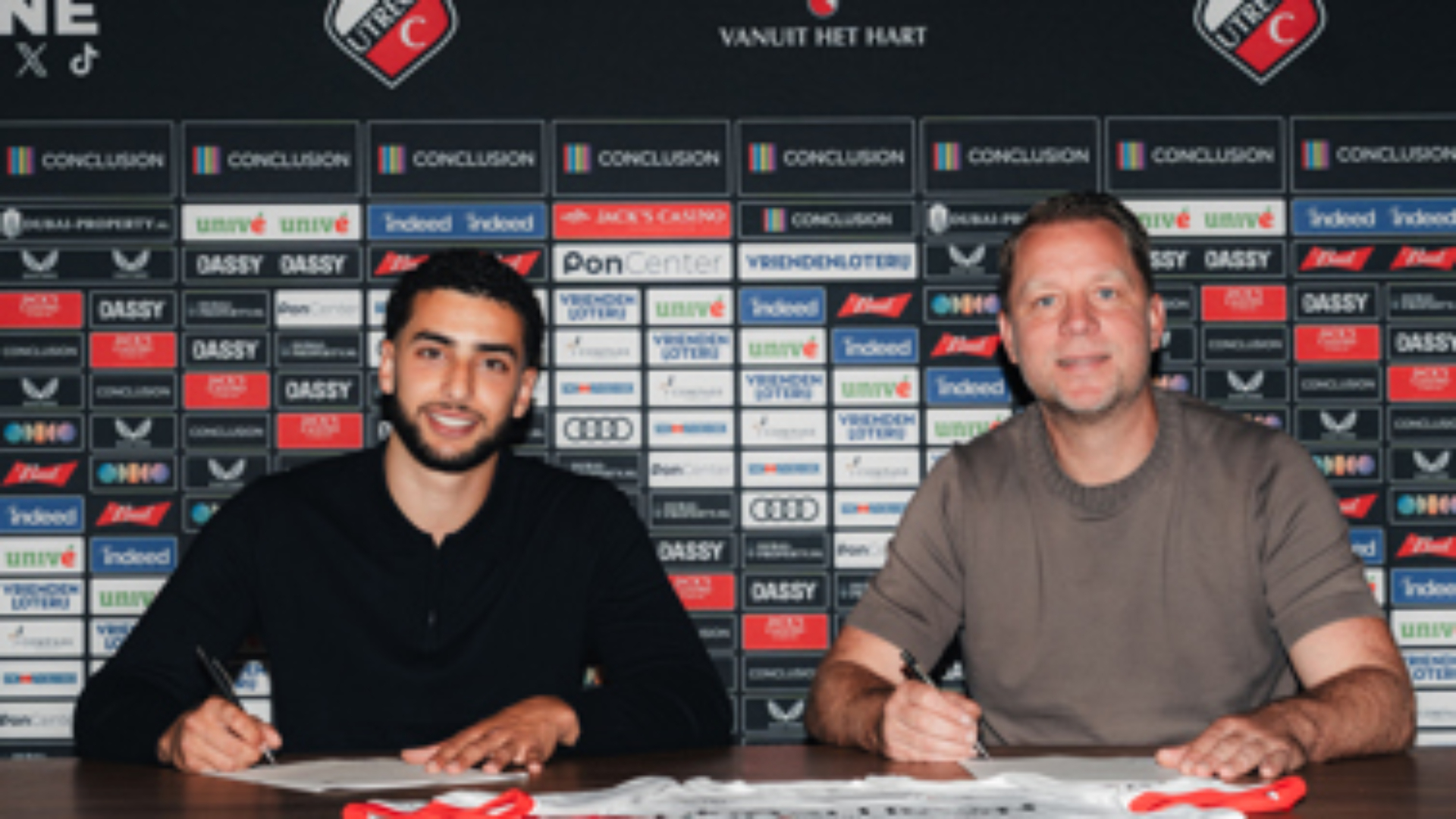 Agougil langer bij FC Utrecht, ook conditietrainer Druppers tekent bij