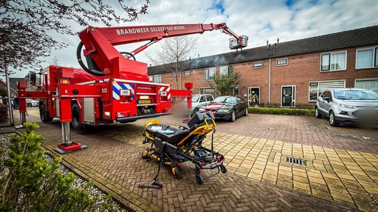 Vijf huizen ontruimd bij woningbrand
