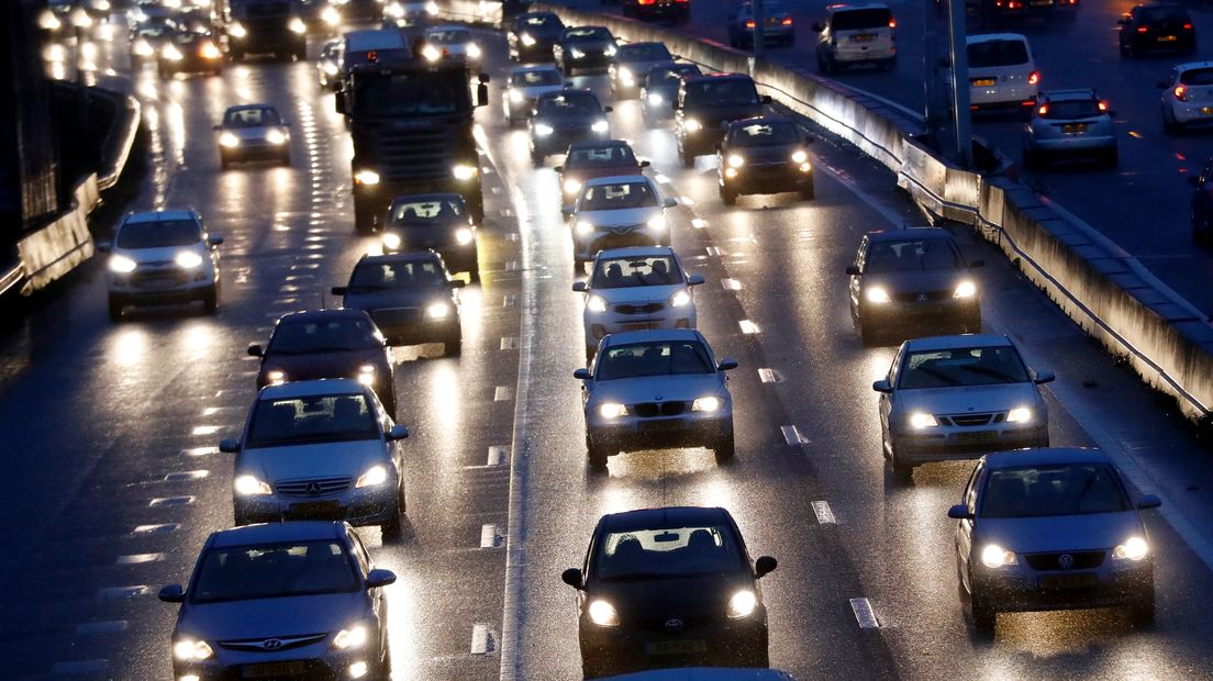 Op de A28 nabij Staphorst is een grote file (Rechten: ANP/Bas Czerwinski)