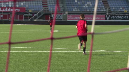 Safan Wekema (10) droomt van carrière als profvoetballer: 'Iedere dag keihard blijven werken'