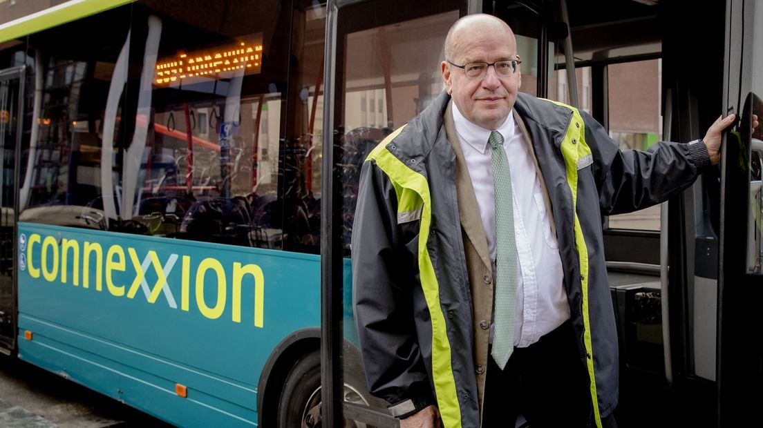 Fred Teeven werd buschauffeur na zijn politieke loopbaan