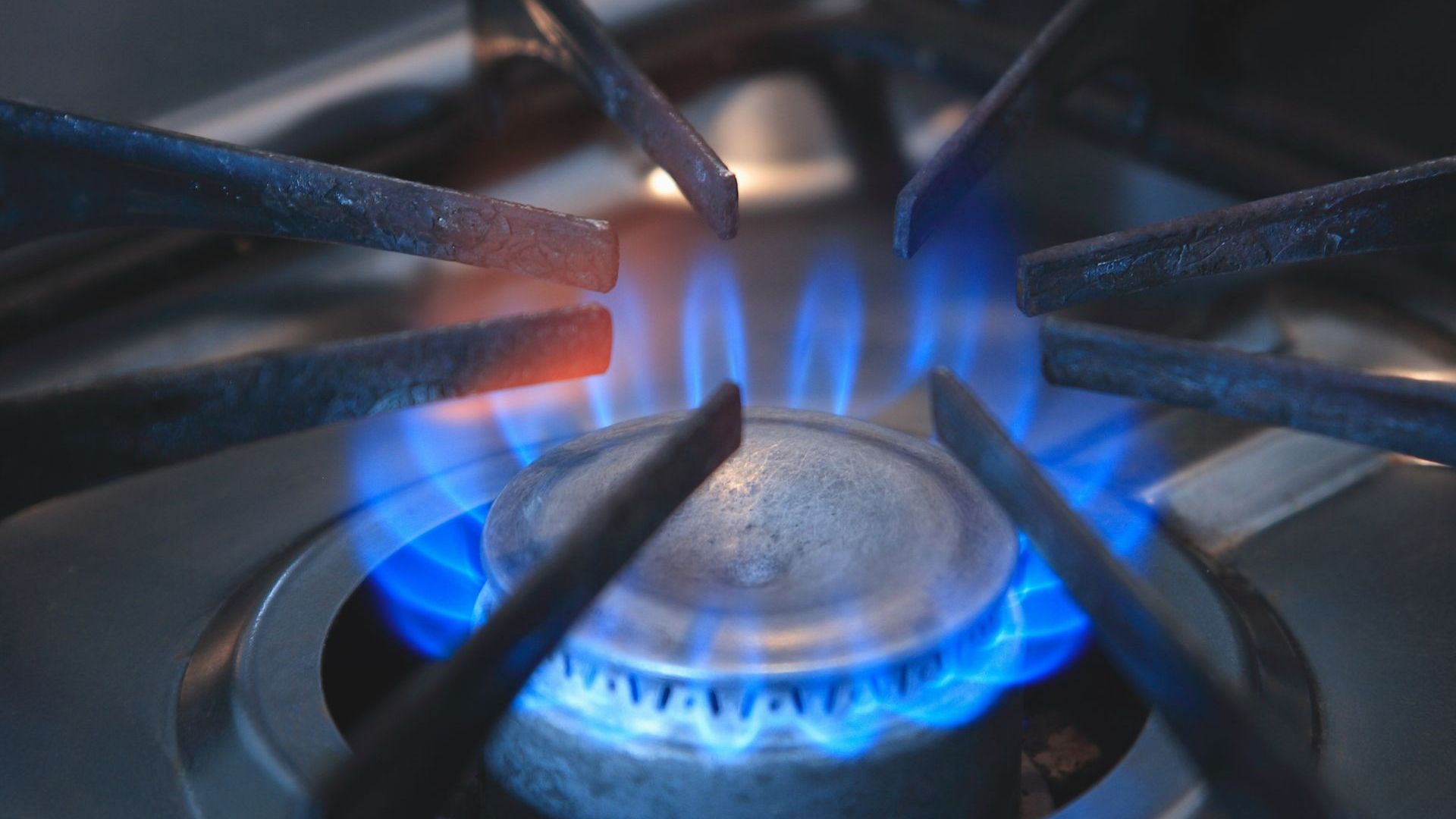 Achterhoekers besparen fors op gas, maar betalen toch meer energiebelasting.