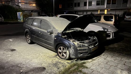 Autobrand in Heerlen, oorzaak nog onbekend Nieuws