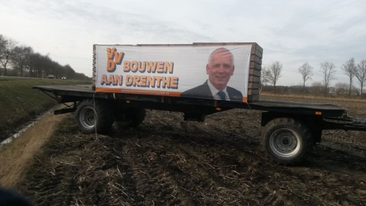 Aanhanger met VVD-spandoek is weer terecht