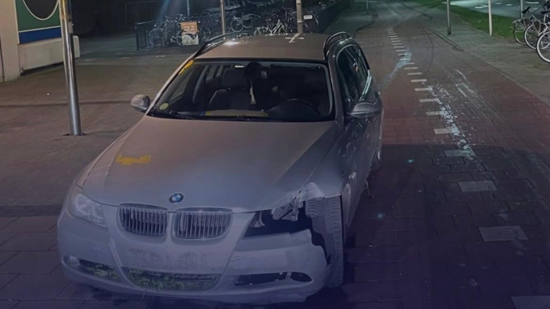 De politie heeft iemand opgepakt voor onder andere rijden onder invloed.