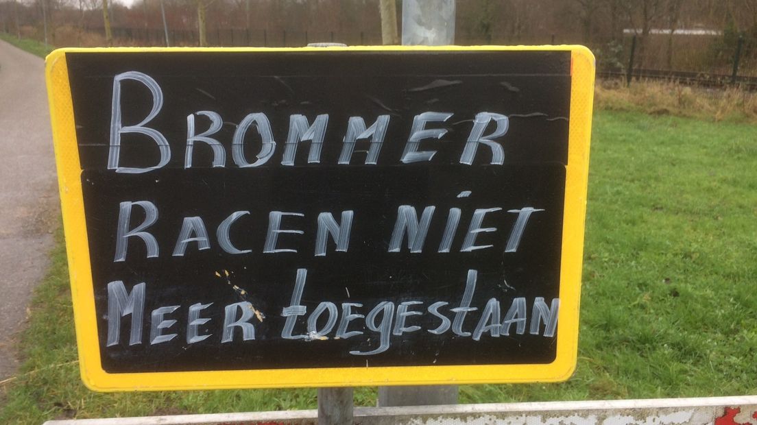 Het racen op de Steigerweg is verboden tijdens de jaarwisseling.