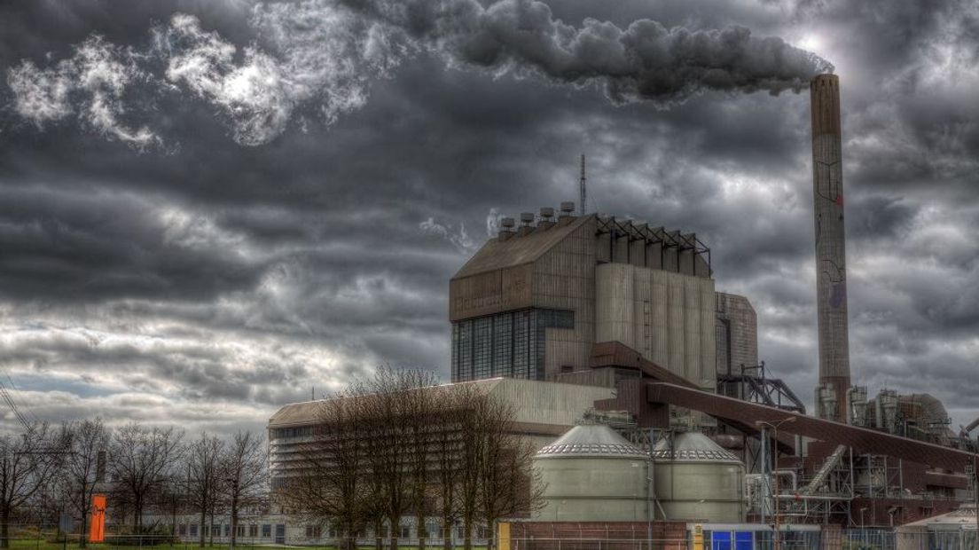De schoorsteen van Electrabel gaat tegen de vlakte. Dat laat de huidige eigenaar Engie weten.