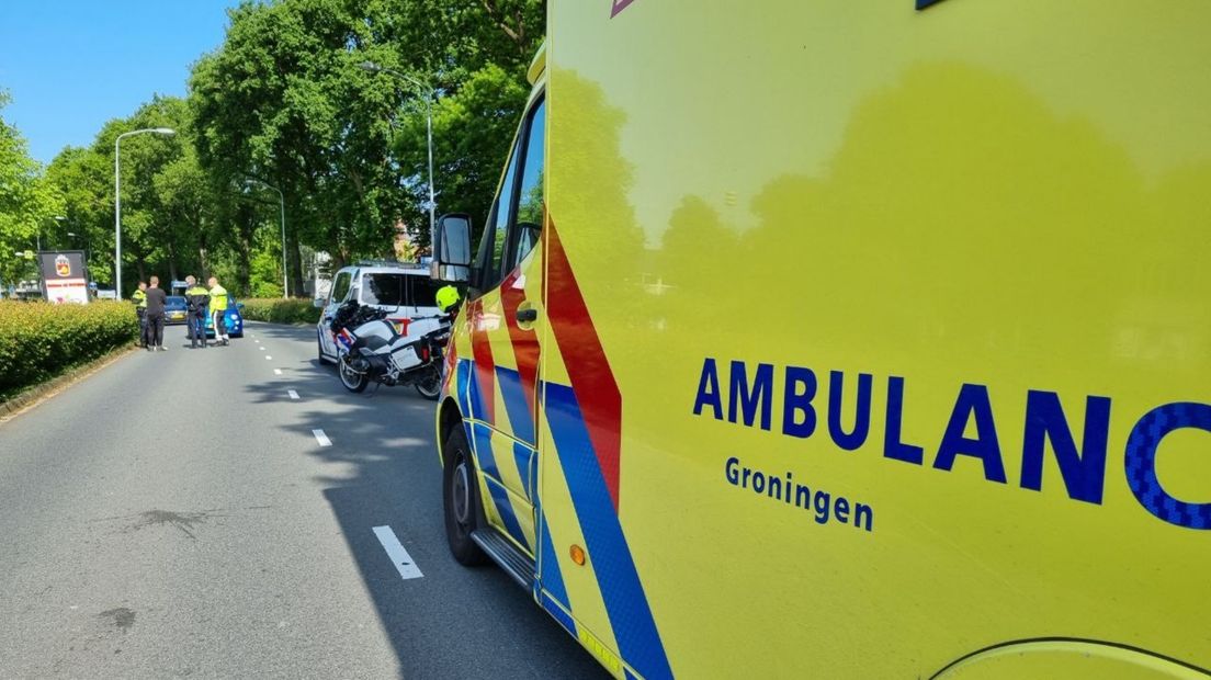 Hulpdiensten aan de Mr. D.U. Stikkerlaan in Winschoten