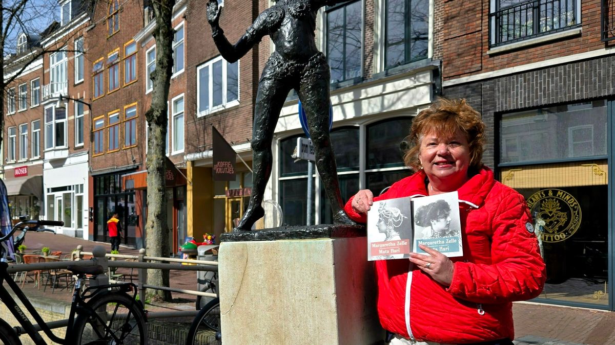 Wandeltocht in Leeuwarden brengt Mata Hari even tot leven: 